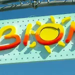 Bright With Swimming Pool Appartement