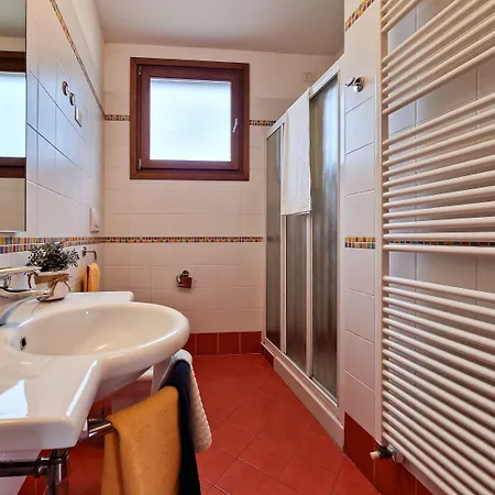Apartmán Bright With Swimming Pool